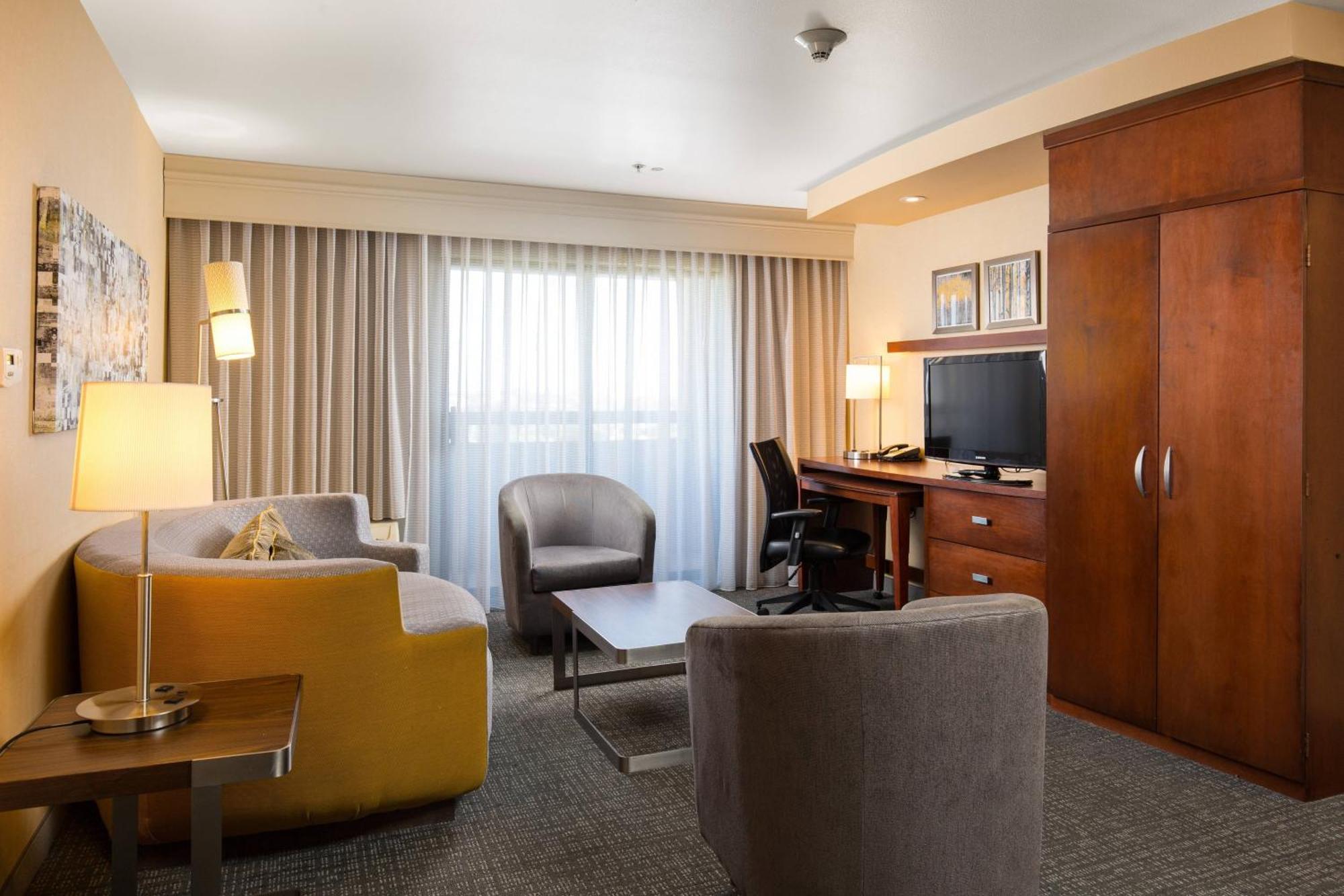 Courtyard By Marriott Ontario Rancho Cucamonga Hotel Kültér fotó